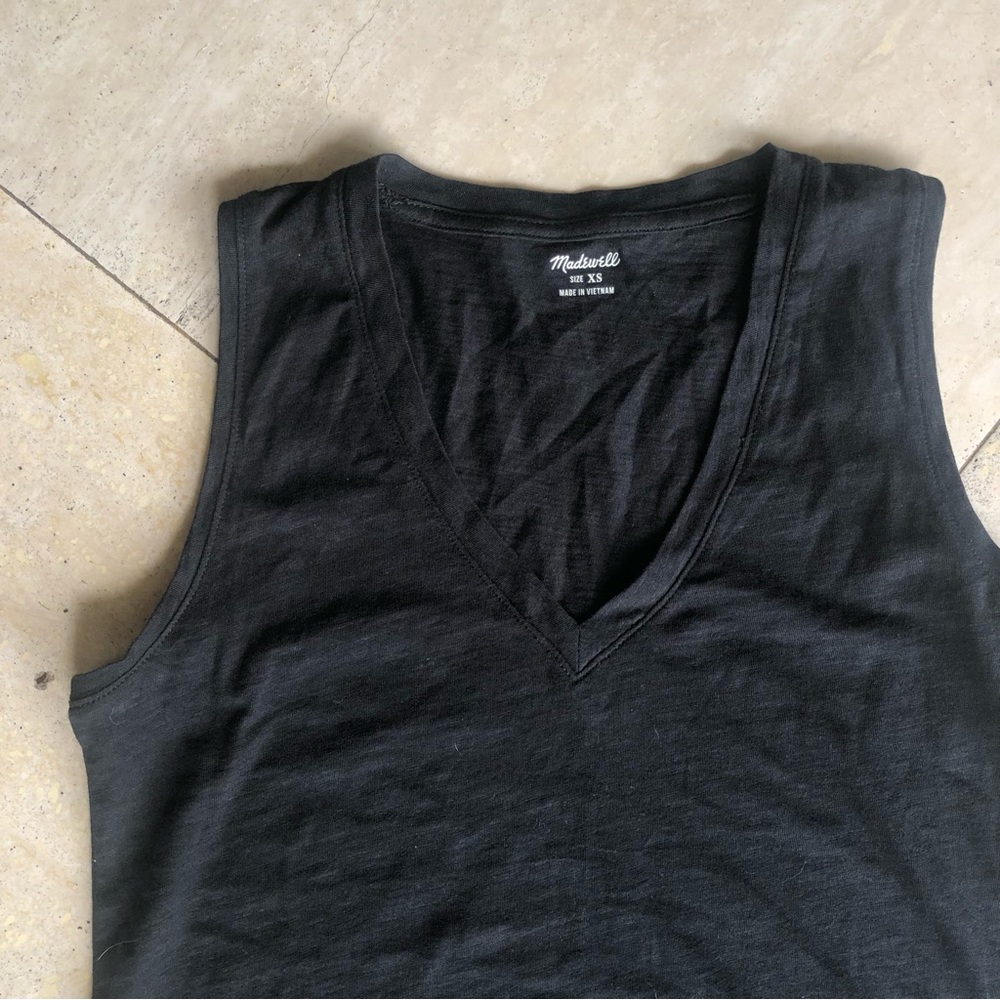 Madewell black Whisper Cotton V-Neck Tank - Picture 5 of 6